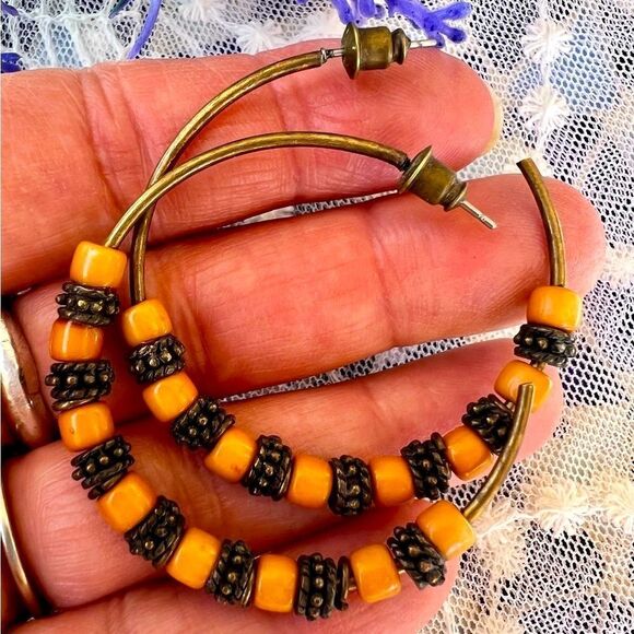 Vintage Retro Brass & Autumn Gold Acrylic Hoop Earrings - Picture 6 of 6